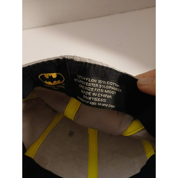 DC Comics Batman Neon Yellow One Size Fits Most Hat Gray Embroidered H3 - Picture 8 of 9